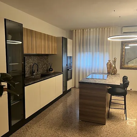 A Casa Mia Δωμάτια σε οικογενειακή κατοικία Πάρμα