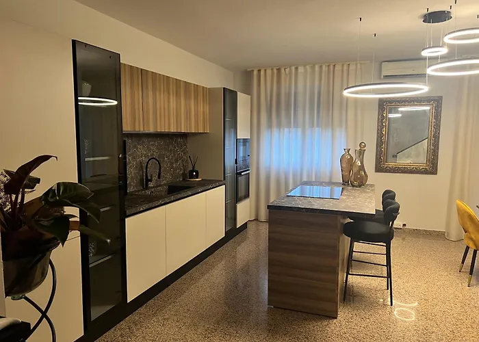 A Casa Mia Δωμάτια σε οικογενειακή κατοικία Πάρμα